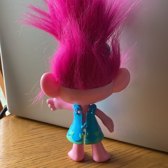 Poppy, Branch, & Guy Diamond Figures by Hasbro 2019 - Picture 7 of 13